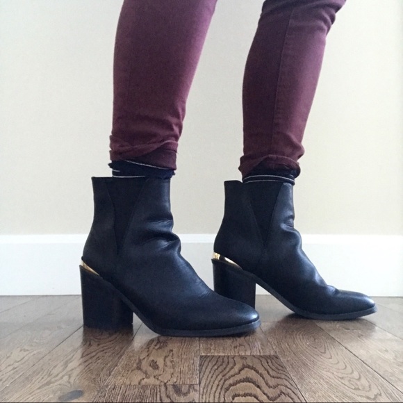 Pre-Loved ASOS Black Boot with Gold Accent Sz 8.5 - Picture 5 of 7